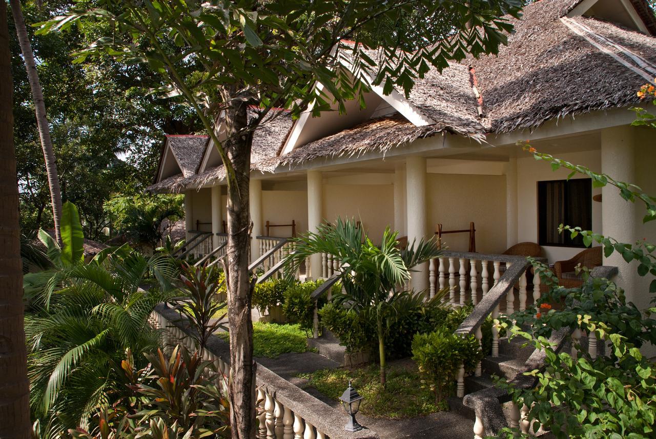 Easy Diving And Beach Resort Сипалей Екстериор снимка